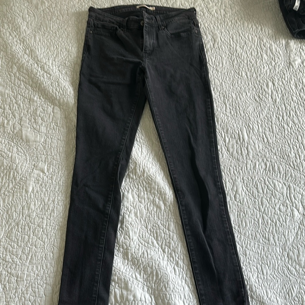 Black Levi’s Jeans